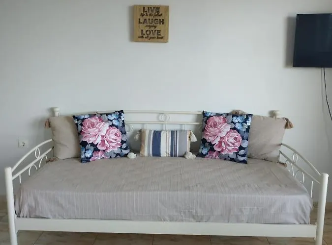 Geomar House 2 Sky And View 아파트 페라마
